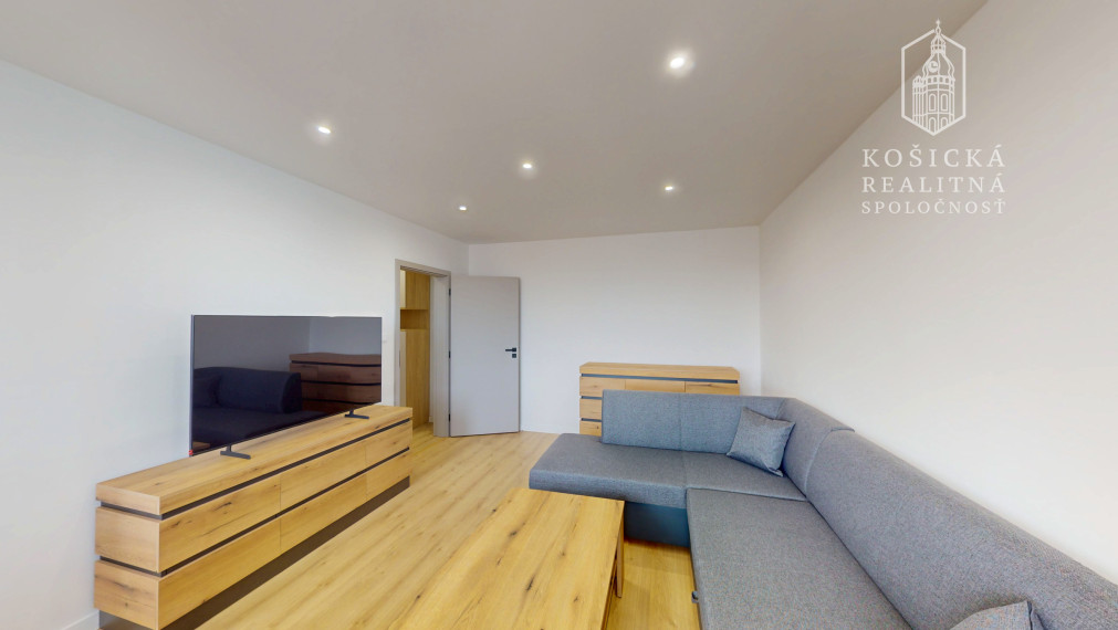 PRENÁJOM – NOVOREKONŠTRUOVANÝ 2-IZBOVÝ BYT, KOŠICE SEVER – HRONCOVÁ ULICA