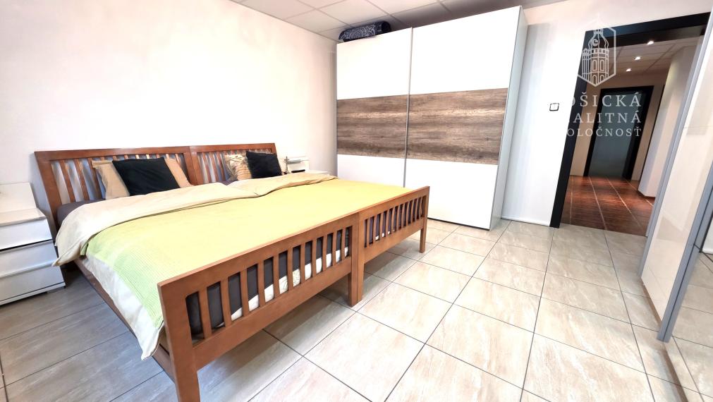 Na predaj Rodinný Dom - Dvorníky Včeláre