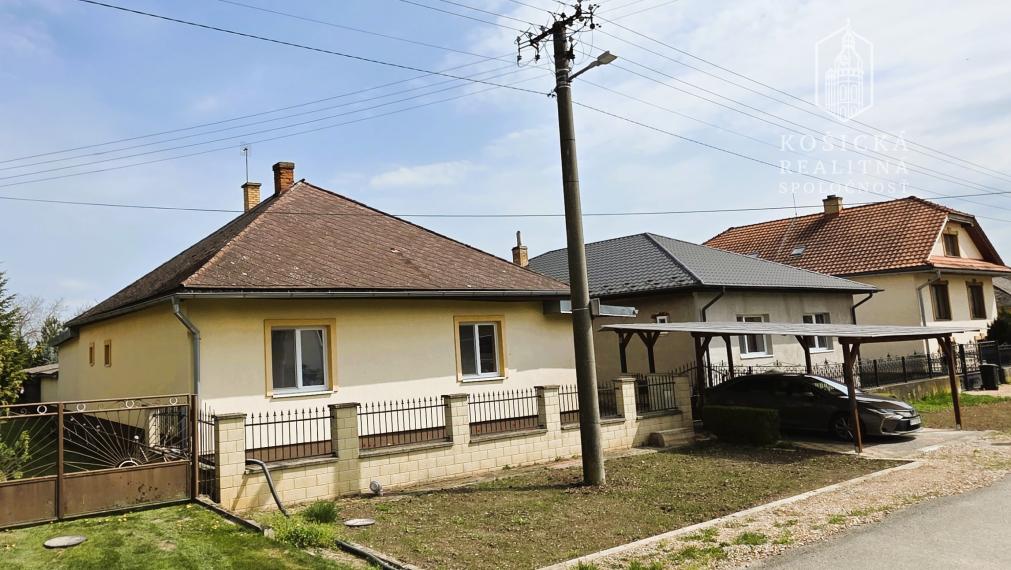 Na predaj Rodinný Dom - Dvorníky Včeláre