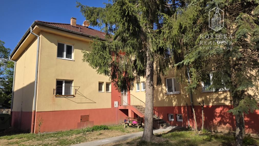 Na predaj - 2 izbový tehlový byt - Moldava nad Bodvou - Krátka