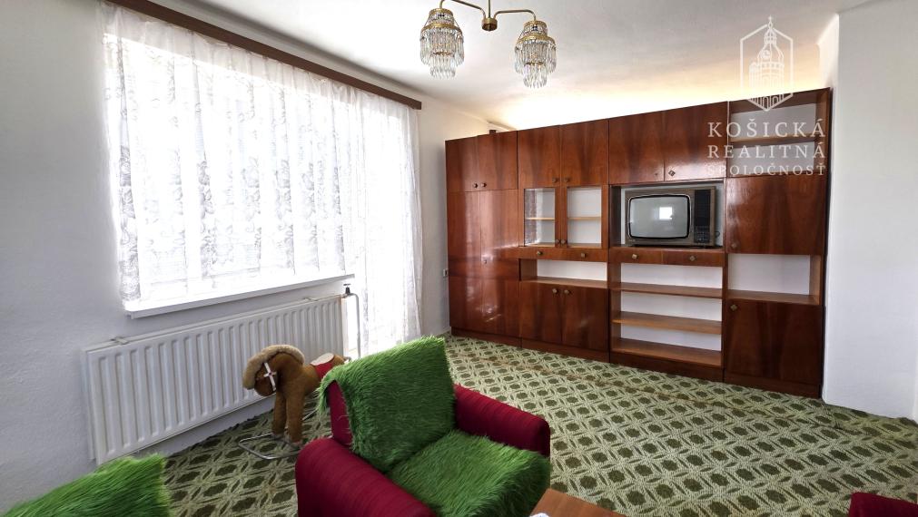 Na predaj - Veľký rodinný dom - Brezina