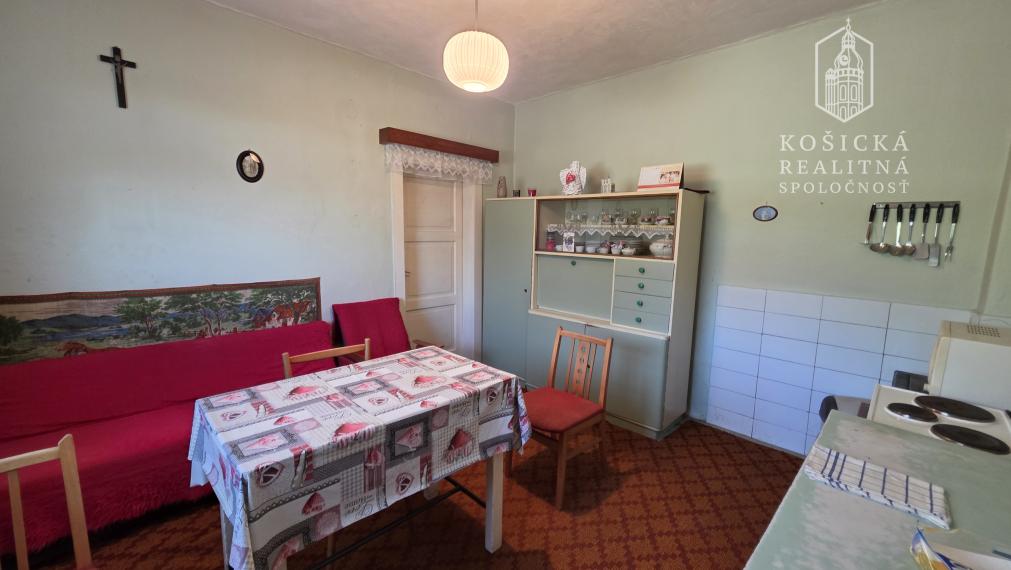 Na predaj - Rodinný dom plus stavebný pozemok Jazvečia Košice Ťahanovce