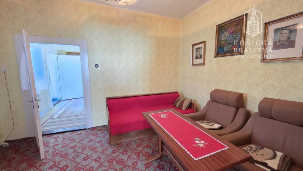 Na predaj - Rodinný dom plus stavebný pozemok Jazvečia Košice Ťahanovce