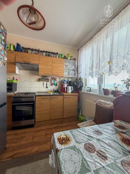 1 izbový byt s loggiou a výhľadom na mesto Titogradská, sídl. KVP