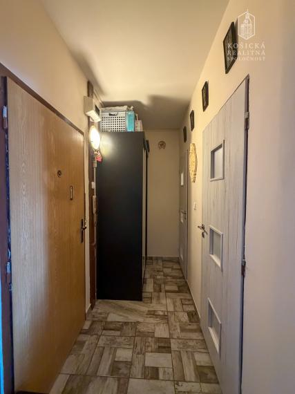 1 izbový byt s loggiou a výhľadom na mesto Titogradská, sídl. KVP