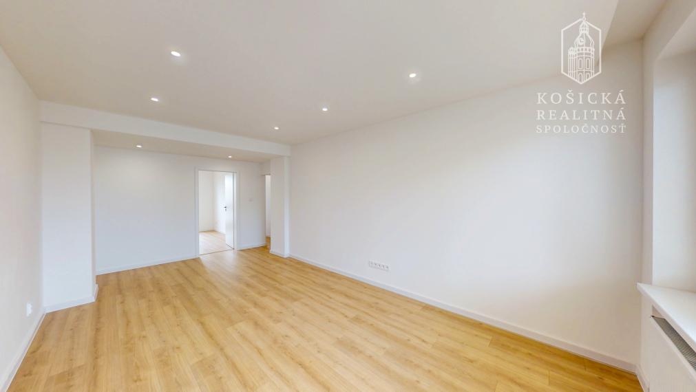 TREBIŠOV | 3-izbový byt | 63 m² | Kompletná rekonštrukcia | Nikdy neužívaný