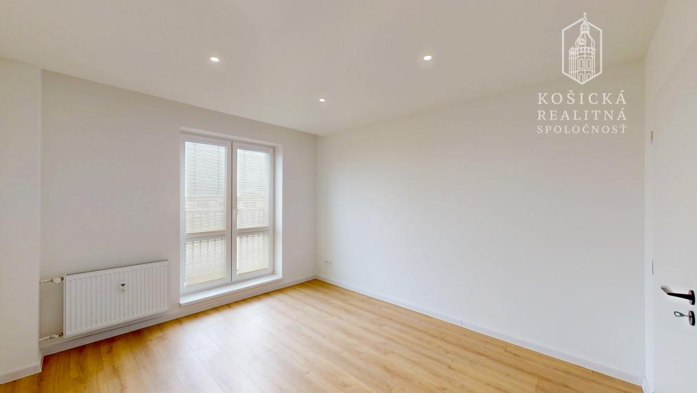 TREBIŠOV | 3-izbový byt | 63 m² | Kompletná rekonštrukcia | Nikdy neužívaný