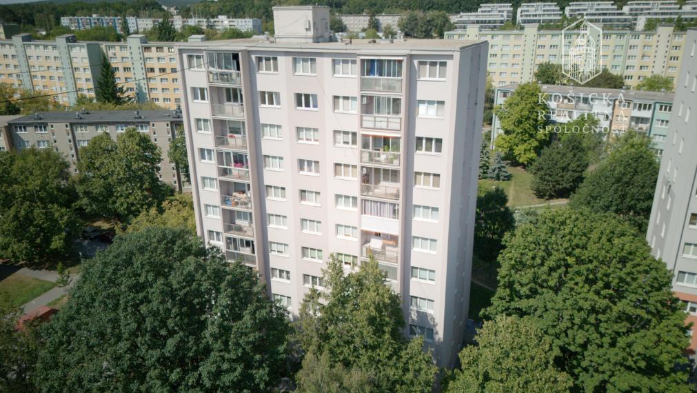 4-izbový byt s loggiou v tichej časti Terasy – ul. Výstavby (Košice)