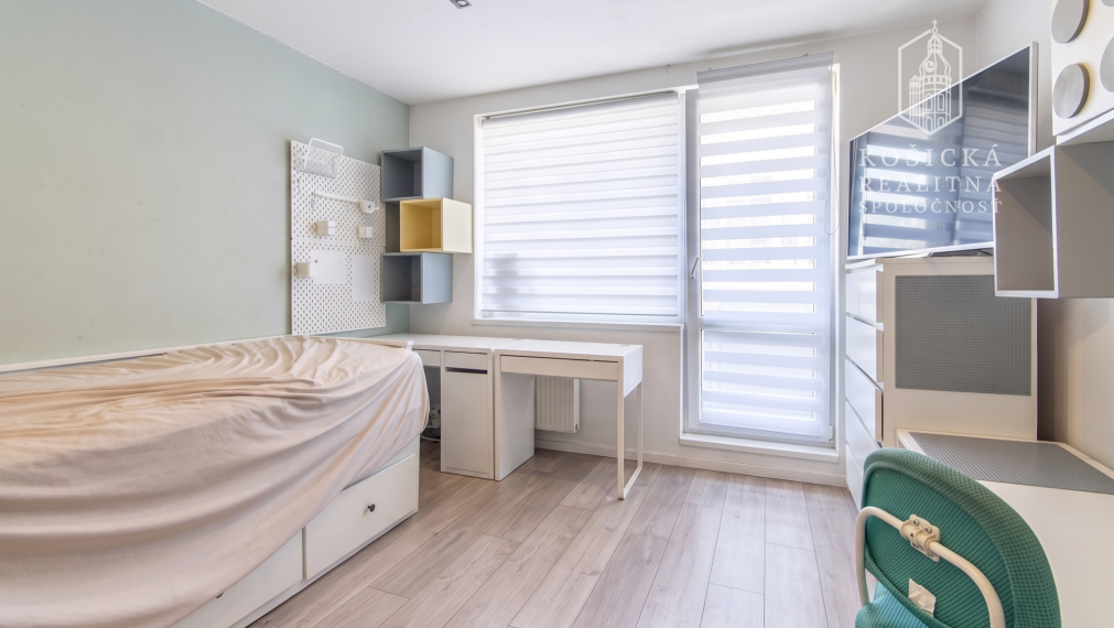64,5 m², dve loggie a centrum na skok - priestranný 2-izbový byt na Palárikovej