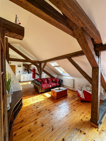 Na predaj: Podkrovný 3-izbový byt s balkónom v historickom centre Košíc – Kováčska ulica