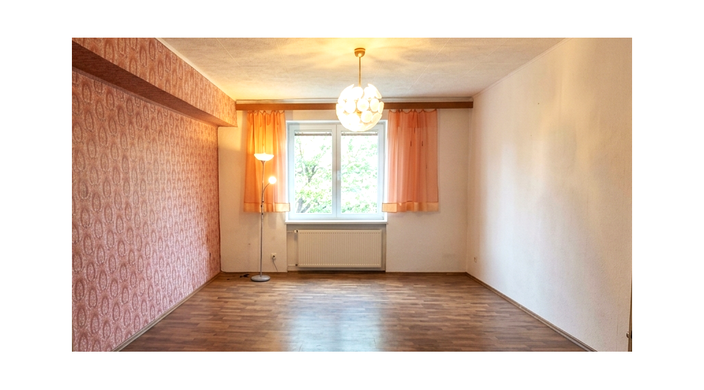 Na predaj - 2,5 izbový byt Komenského Košice