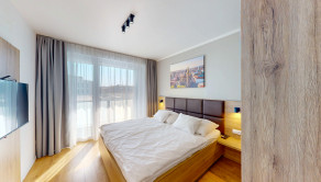 Prenájom - Zariadený 2-izbový byt s veľkým balkónom a garážovým státím v projekte Atrium Living