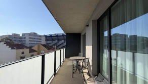 Prenájom - Zariadený 2-izbový byt s veľkým balkónom a garážovým státím v projekte Atrium Living