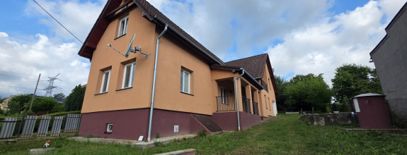 Rodinný tehlový dom - Lemešany