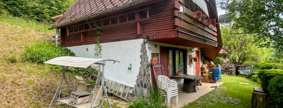 Na predaj útulná rekreačná chata v obľúbenej lokalite Ružín – Zlatník