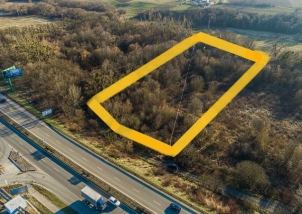 Investičný pozemok o výmere 8583 m2, Červený rak