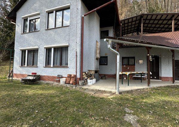 Chata priamo pod lesom - Veľká Lodina