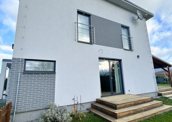 Moderná ekostavba v tichom prostredí obce Nižná Kamenica