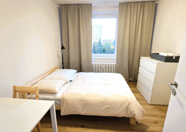 Prenájom 3 izbový byt kpt. Nálepku