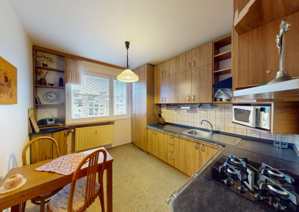 Na Predaj: Priestranný 4-izbový Byt s 2 Loggiami, Budapeštianska, Ťahanovce (Košice)