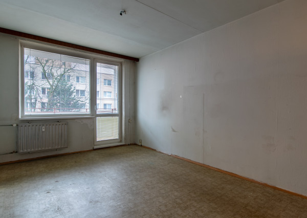 REZERVOVANÉ priestranný 1-izbový byt blízko centra – Floriánska ulica