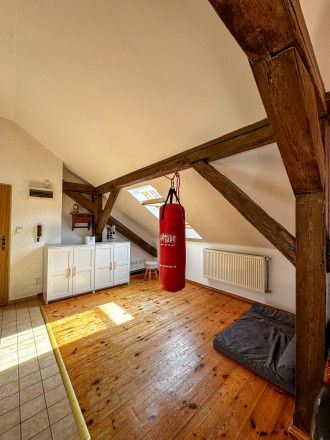 Na predaj: Podkrovný 3-izbový byt s balkónom v historickom centre Košíc – Kováčska ulica - fotografia 5
