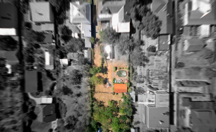 Stavebný pozemok 908 m² + podiel na prístupe na Bystrickej ulici – Košice, Pereš - fotografia 1