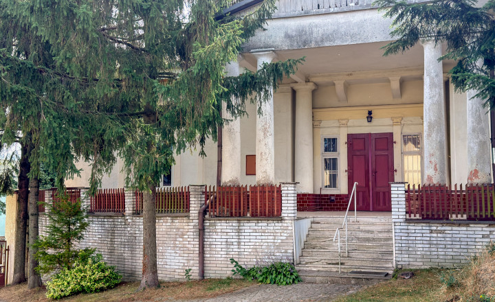 Na predaj - Rodinný dom s historickým nádychom - Bretejovce - fotografia 2