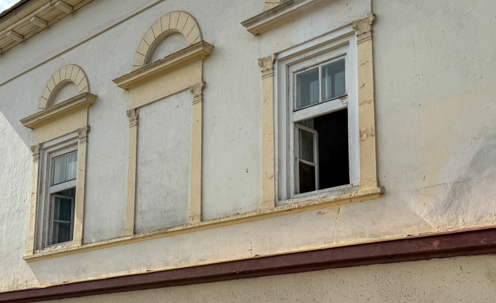 Na predaj - Rodinný dom s historickým nádychom - Bretejovce - fotografia 33