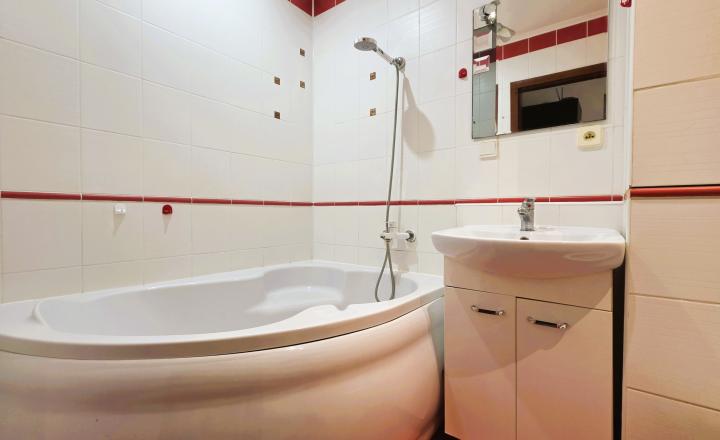 Na Predaj - 3 izbový byt Komenského Trebišov - fotografia 9