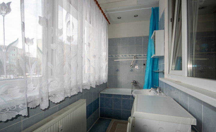 4-izbový byt s loggiou v tichej časti Terasy – ul. Výstavby (Košice) - fotografia 14