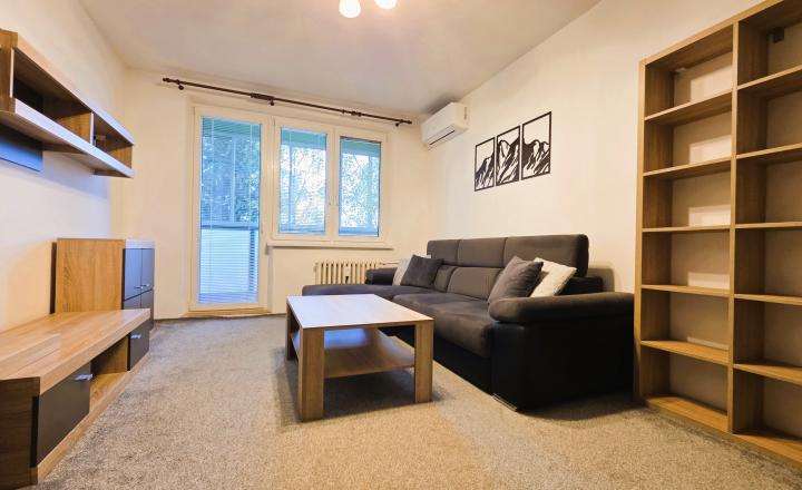 2 izbový byt s loggiou Zupkova Košice Dargovských hrdinov - fotografia 3