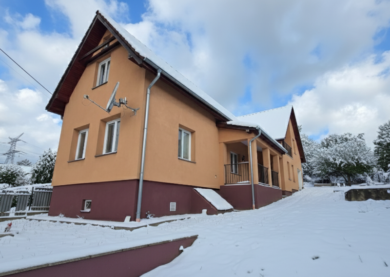 REZERVOVANÉ - 6 IZBOVÝ RODINNÝ DOM V CENE 3 IZBOVÉHO BYTU